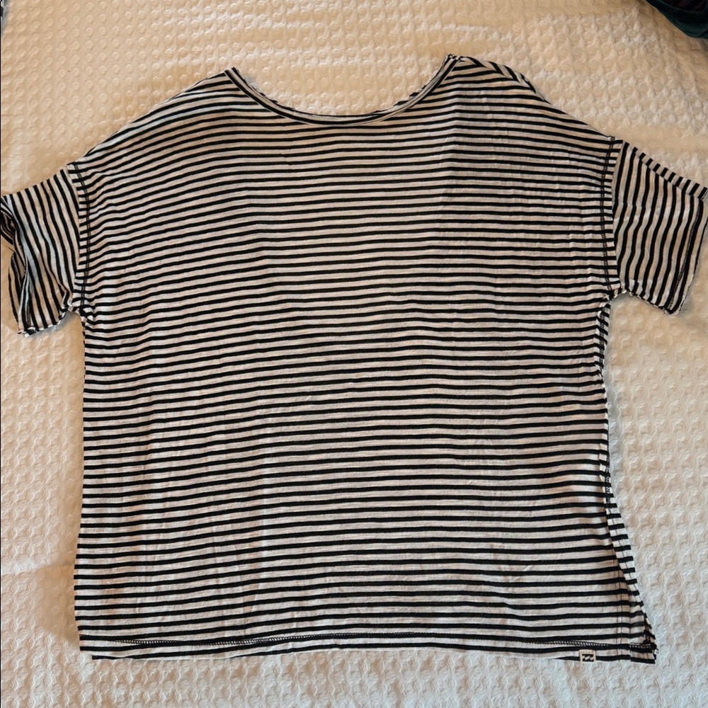 Billabong Hi low black striped T-shirt